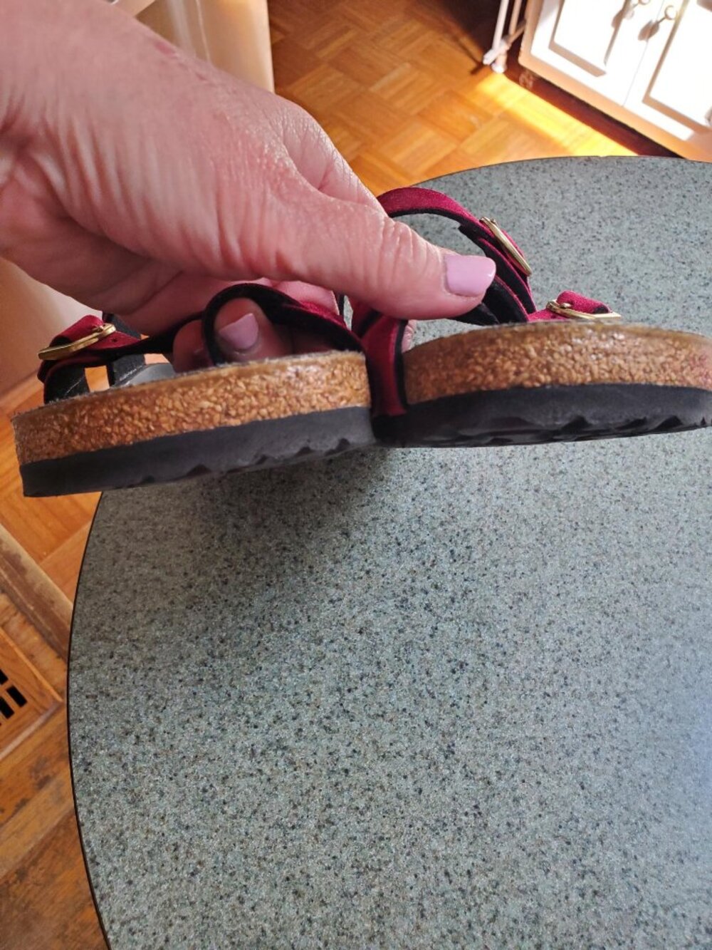 Like New - Birkenstock Women's Mayari Rivet Log Maroon - Size 39 - Picture 5 of 9